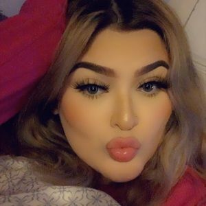 Meet your Posher, Brianna